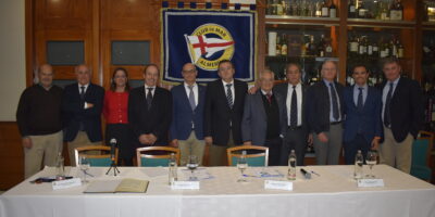 Junta Directiva del Club de Mar junto a los componentes de la Mesa Electoral